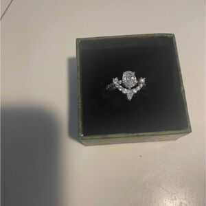 Elegant Silver Women's Ring with Clear Stones